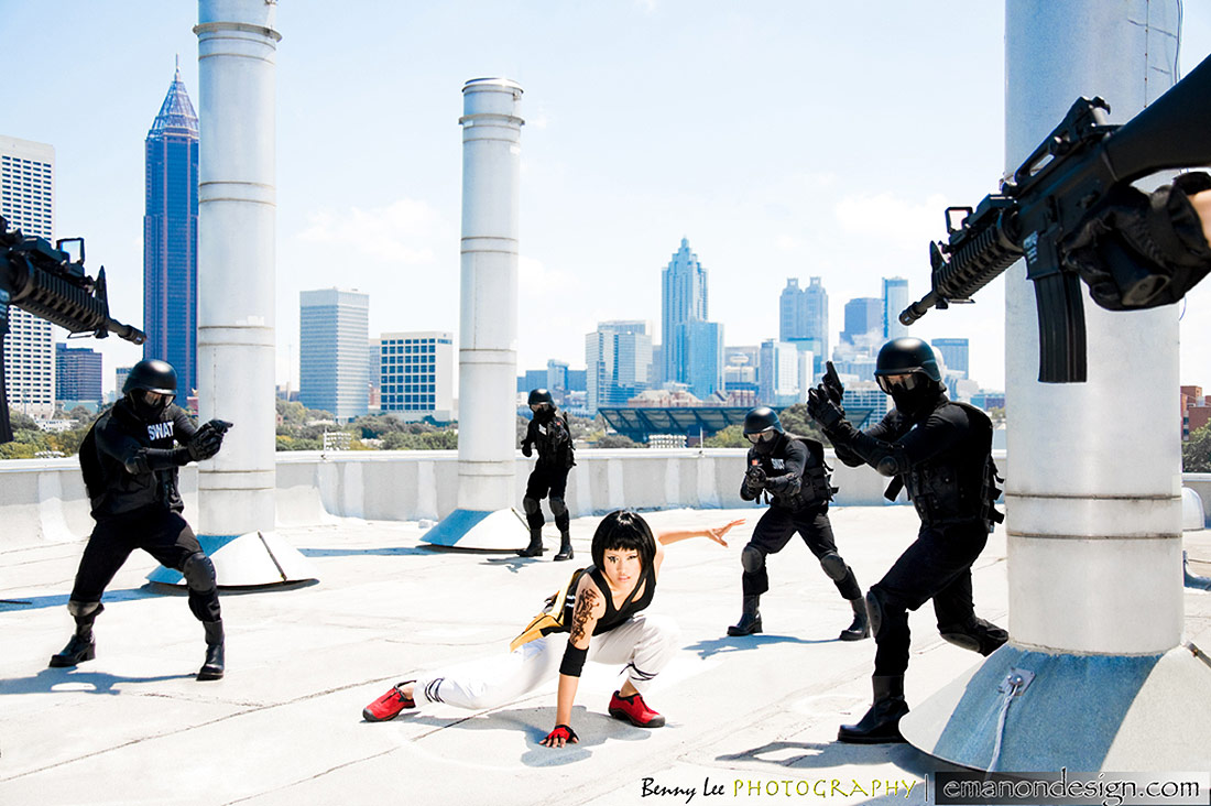 Faith Connors is a runner in Mirror's Edge video game cosplay